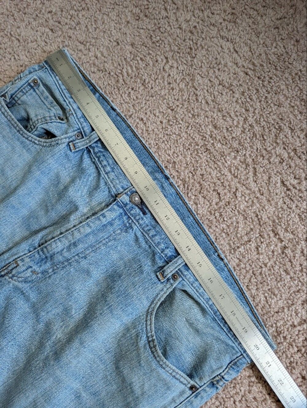 Levis Mens Light Wash Blue 569 Loose Straight Fit Denim Cotton Jeans Size 40x32 - Picture 8 of 12